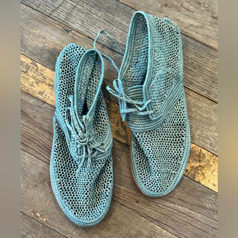 Raffia shoes